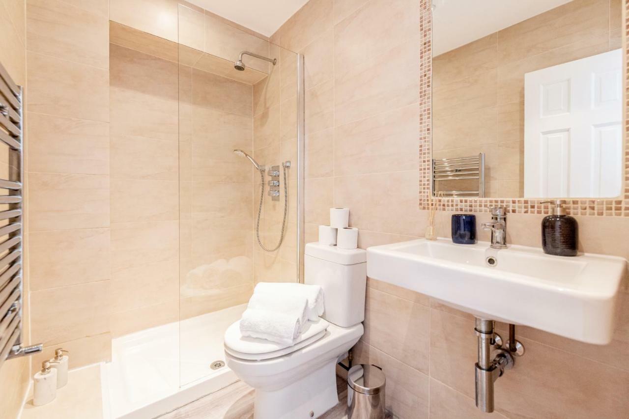 Bright & Spacious 4Beds Home - Kensington High Street-Olympia London Eksteriør billede