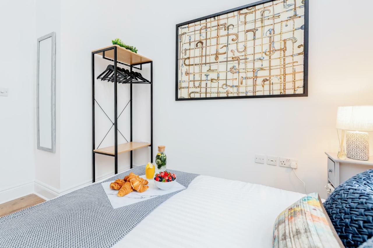 Bright & Spacious 4Beds Home - Kensington High Street-Olympia London Eksteriør billede