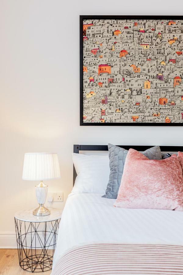 Bright & Spacious 4Beds Home - Kensington High Street-Olympia London Eksteriør billede