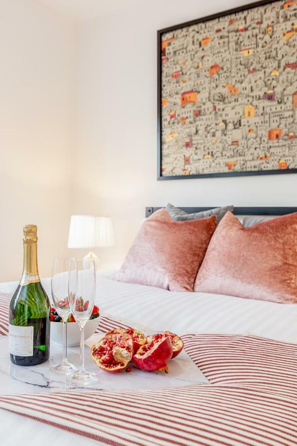 Bright & Spacious 4Beds Home - Kensington High Street-Olympia London Eksteriør billede